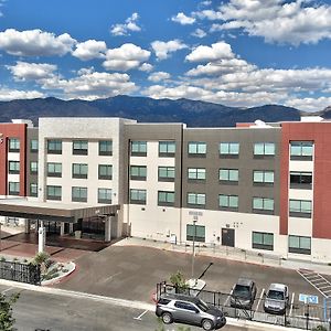Holiday Inn Express & Suites - Albuquerque East By Ihg
